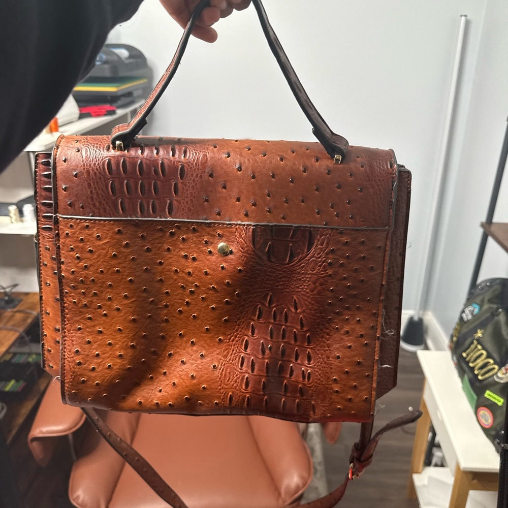 Elegant Brown Leather Laptop Bag